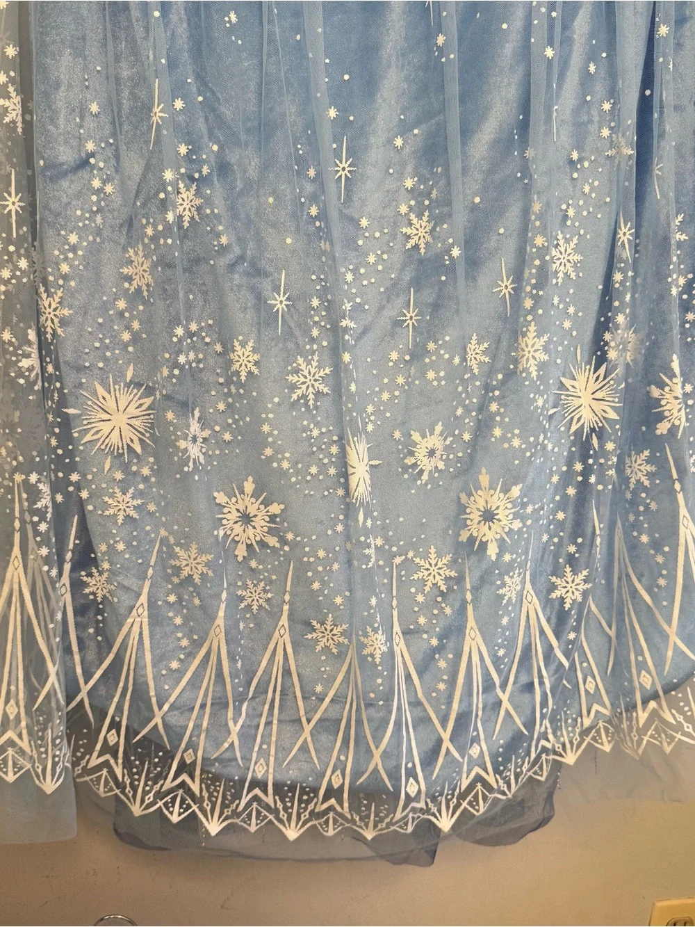 Elsa Like little Girl dress Light Blue Satin-Look cape- little girl size 7